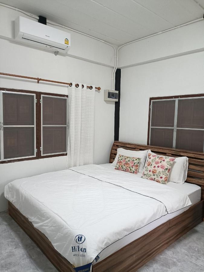 ไร่ดง โฮมเสตย์ Hotell Ban Pong Nua Eksteriør bilde